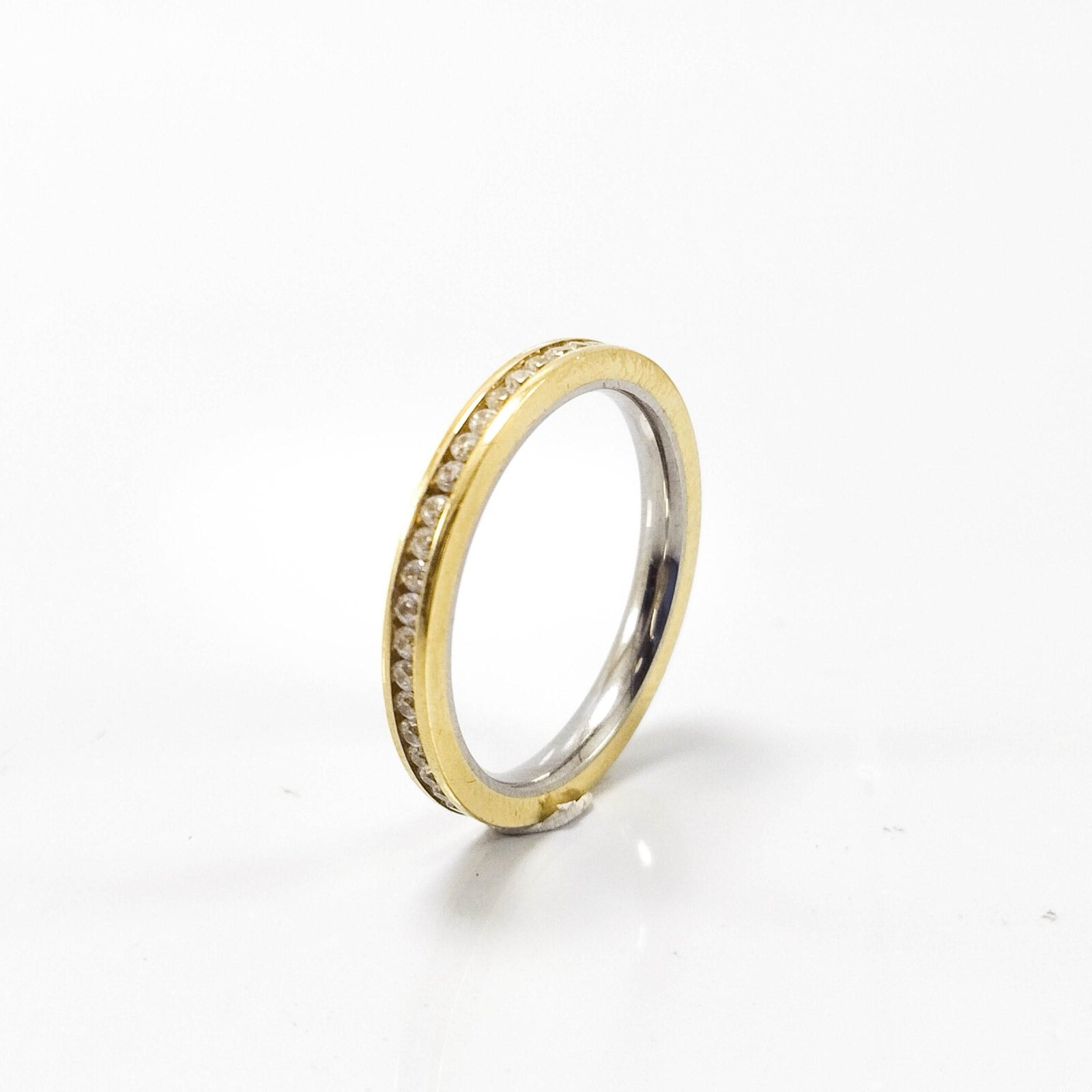 Aliança de Casamento 2mm Moeda com Pedra e Forro de Aço PAR - Imagem 2