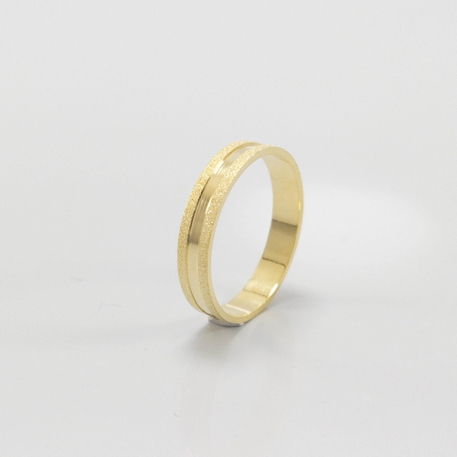 Aliança de Casamento 4mm Diamantada Com Canal Ouro 18k (Unidade) - Imagem 3